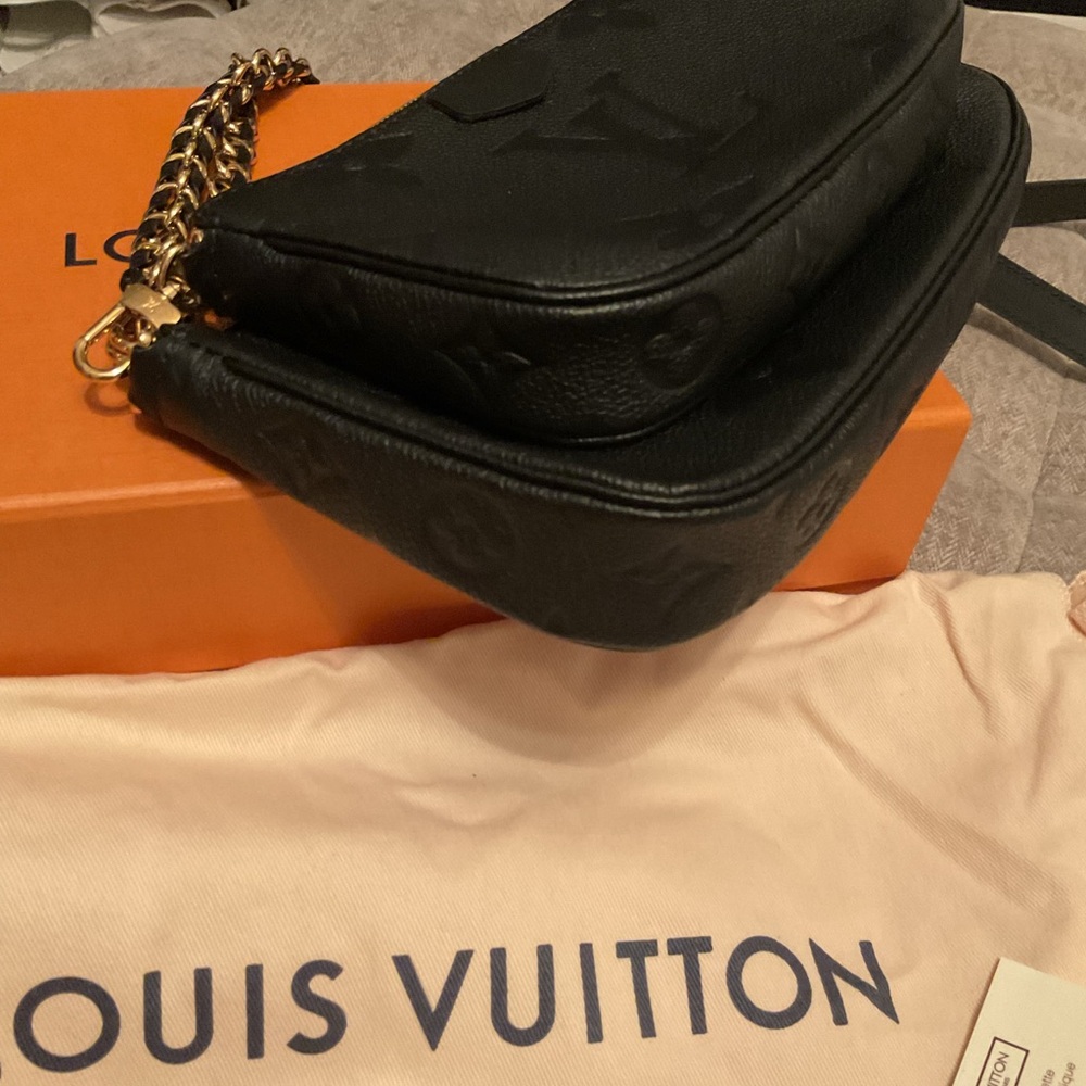 Louis Vuitton Pouchette - Picture 14 of 16